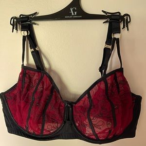 Ashley Graham bra red and black
